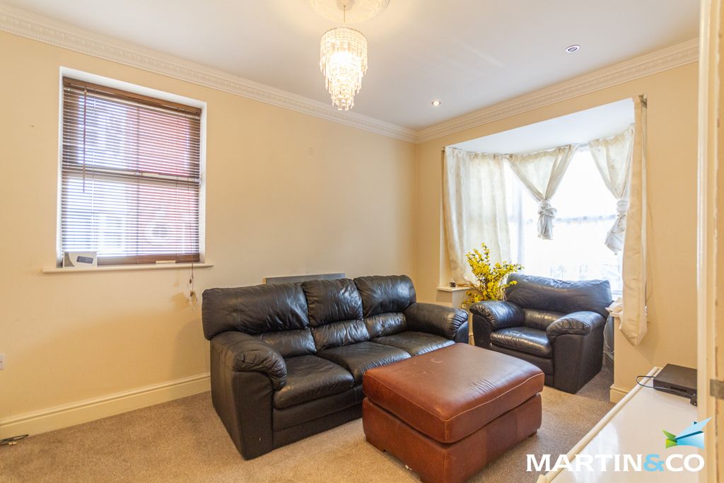 Property photo 3 of 19