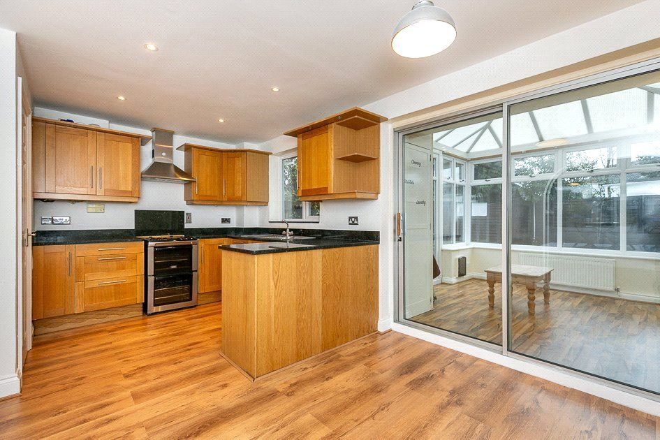 Property photo 2 of 15 Picture No. 28