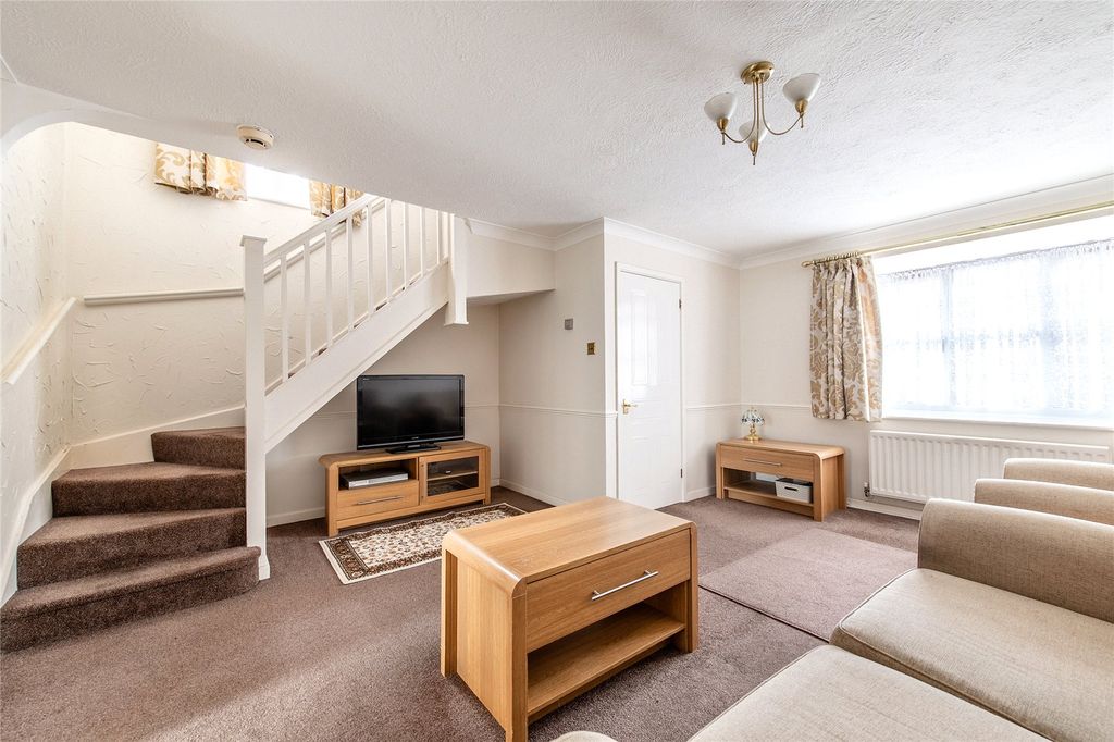 Property photo 2 of 20 Picture No. 24