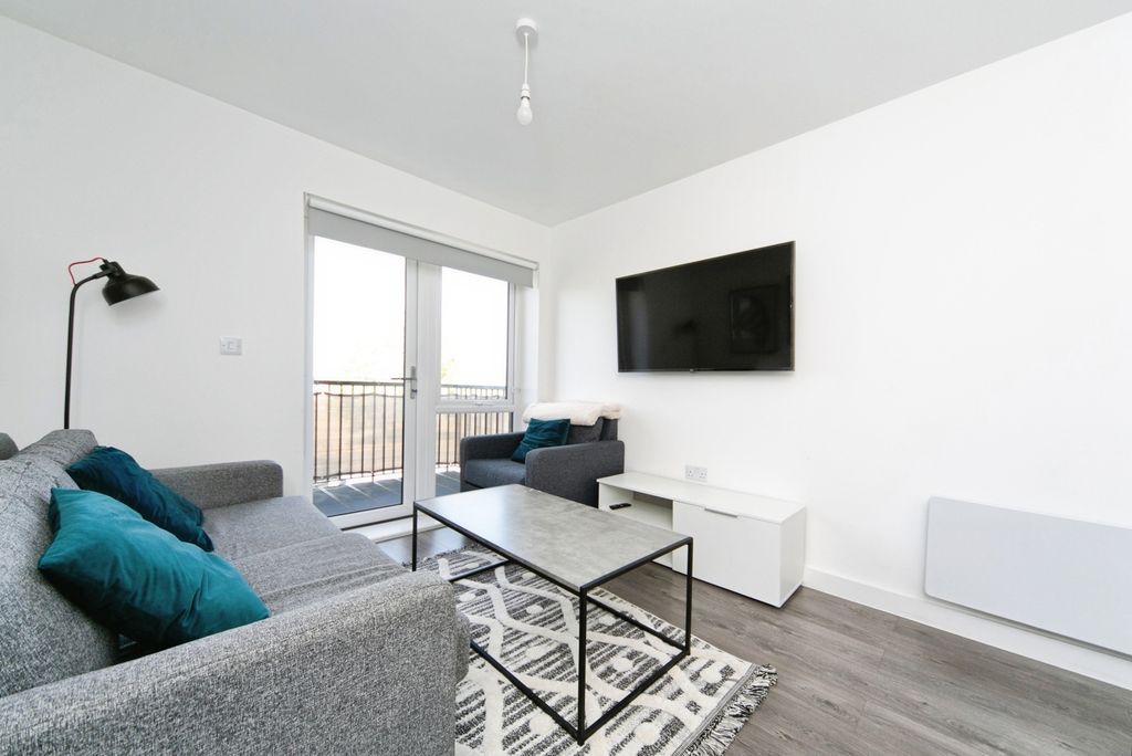 Property photo 3 of 16 Photo