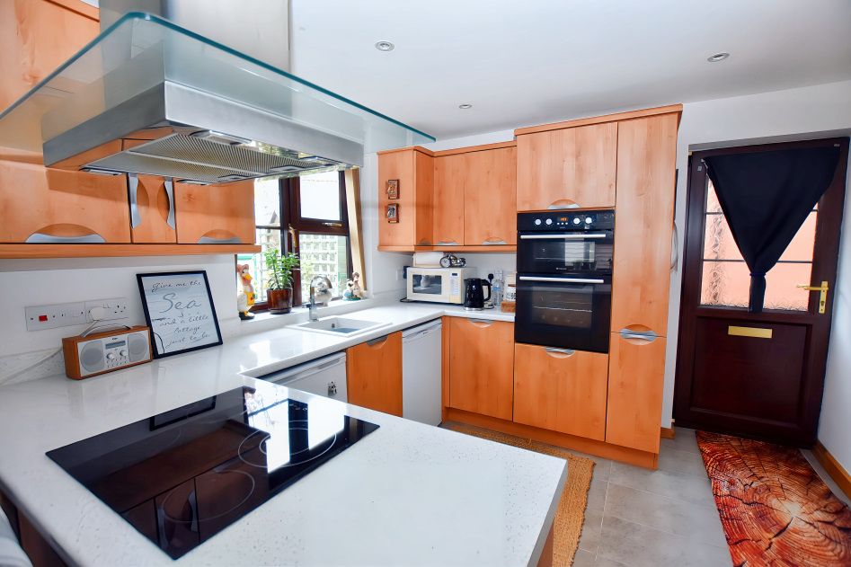 Property photo 2 of 18 Dining Kitchen 3