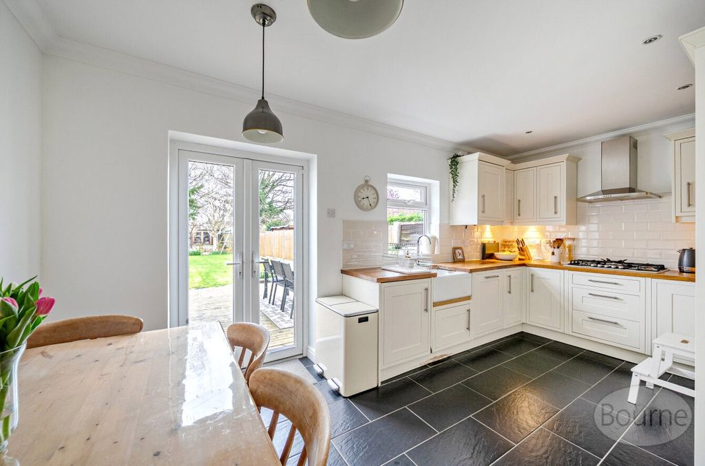 Property photo 2 of 19 Picture No. 02