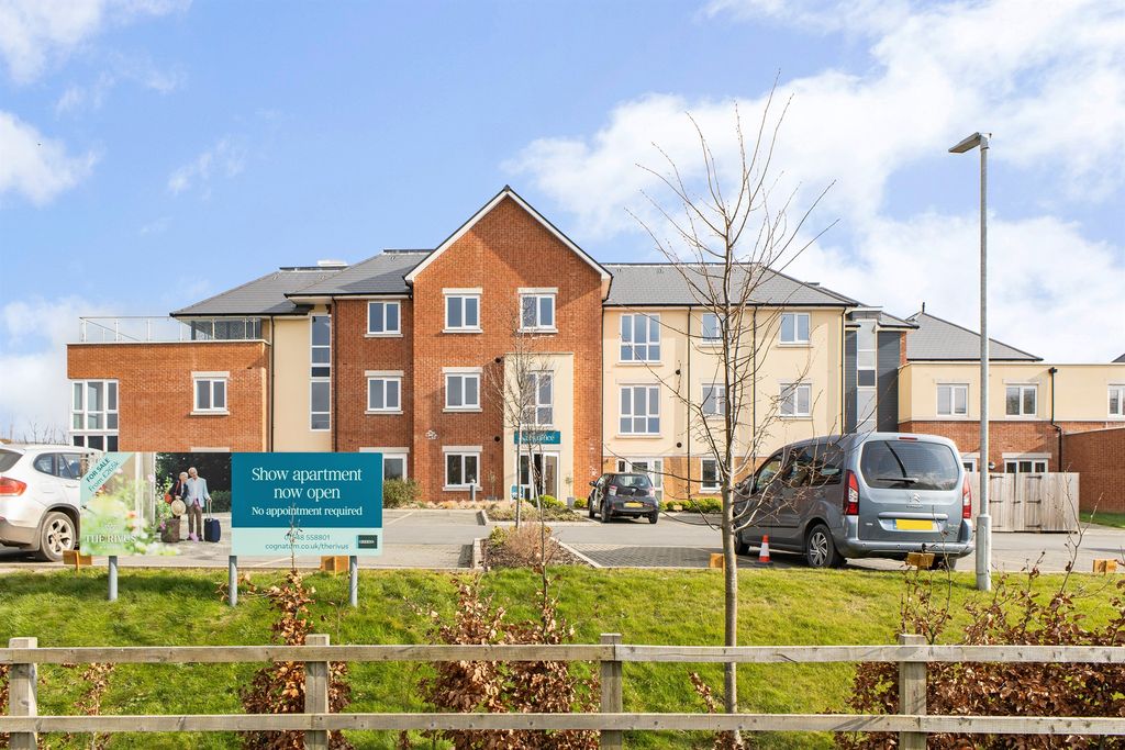 Property photo 1 of 23