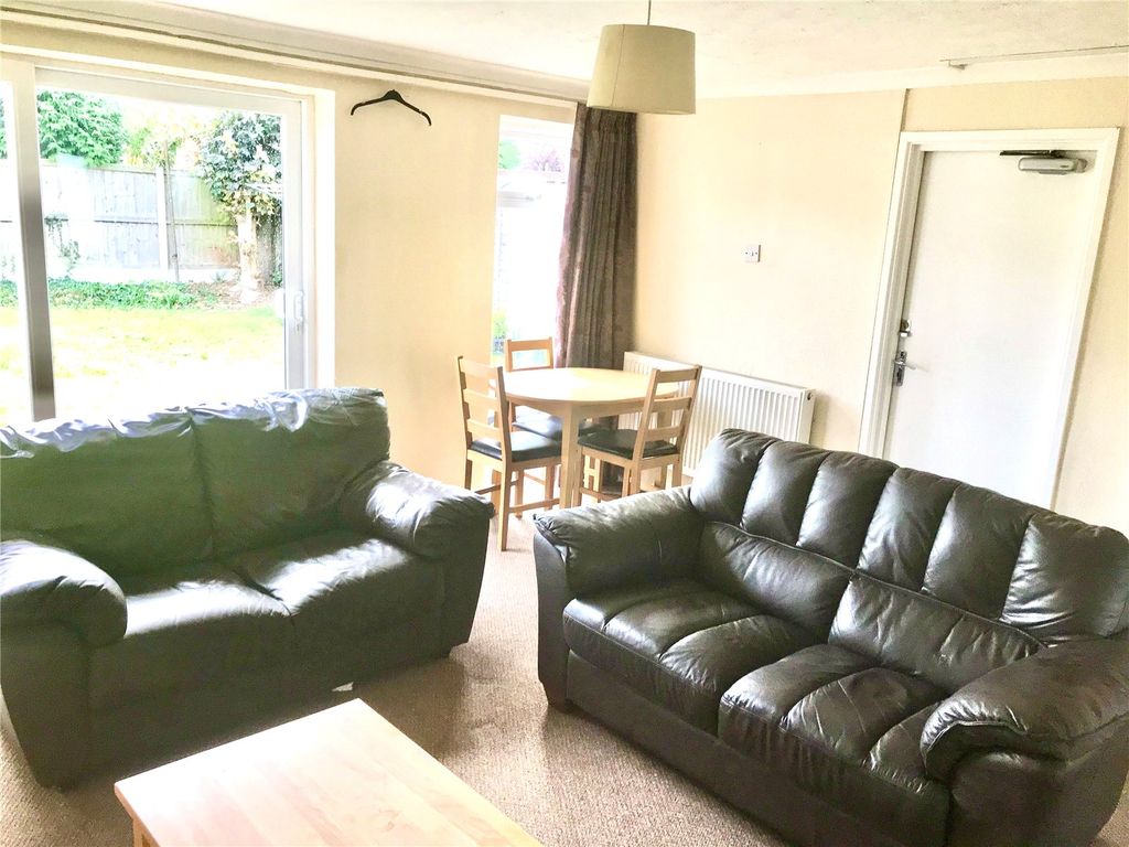 Property photo 2 of 6 Picture No. 04