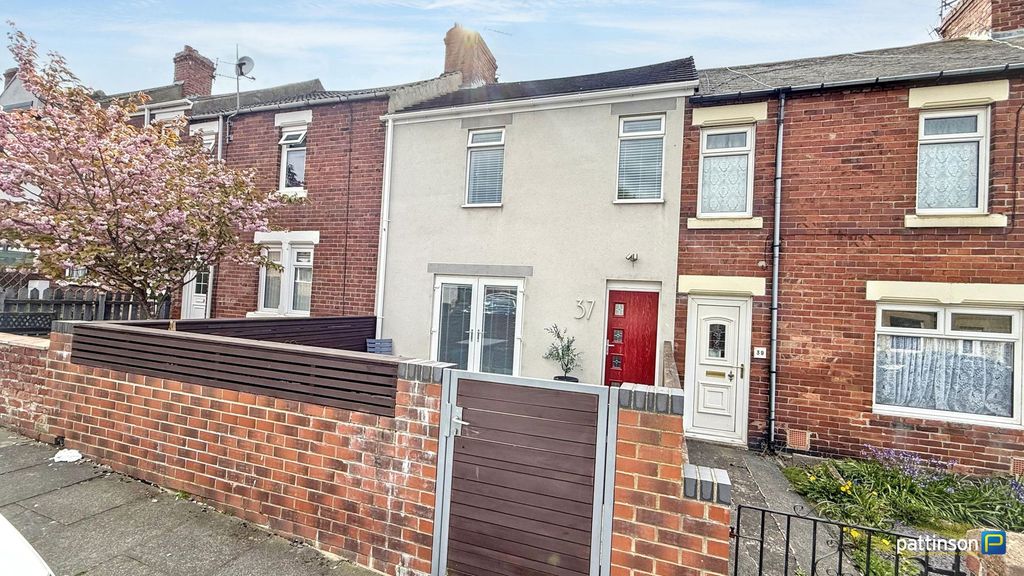 Property photo 1 of 31