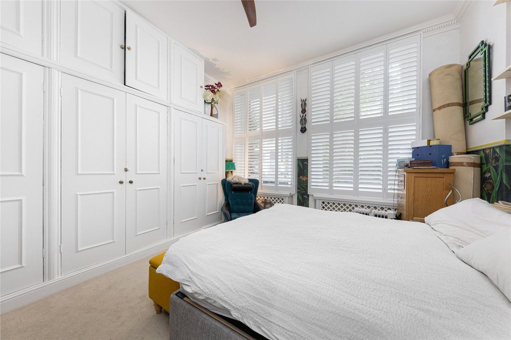 Property photo 3 of 12 Bedroom