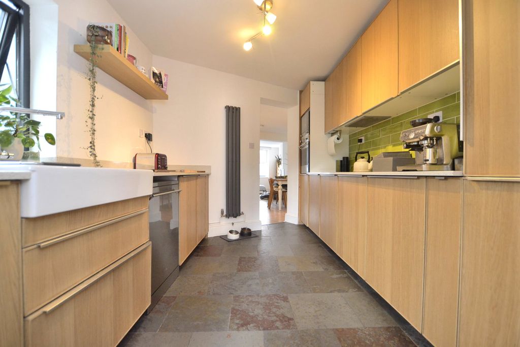 Property photo 3 of 22 Kitchen