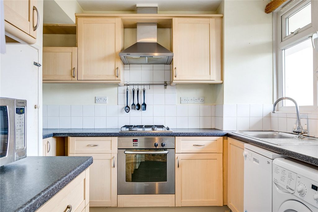 Property photo 2 of 4