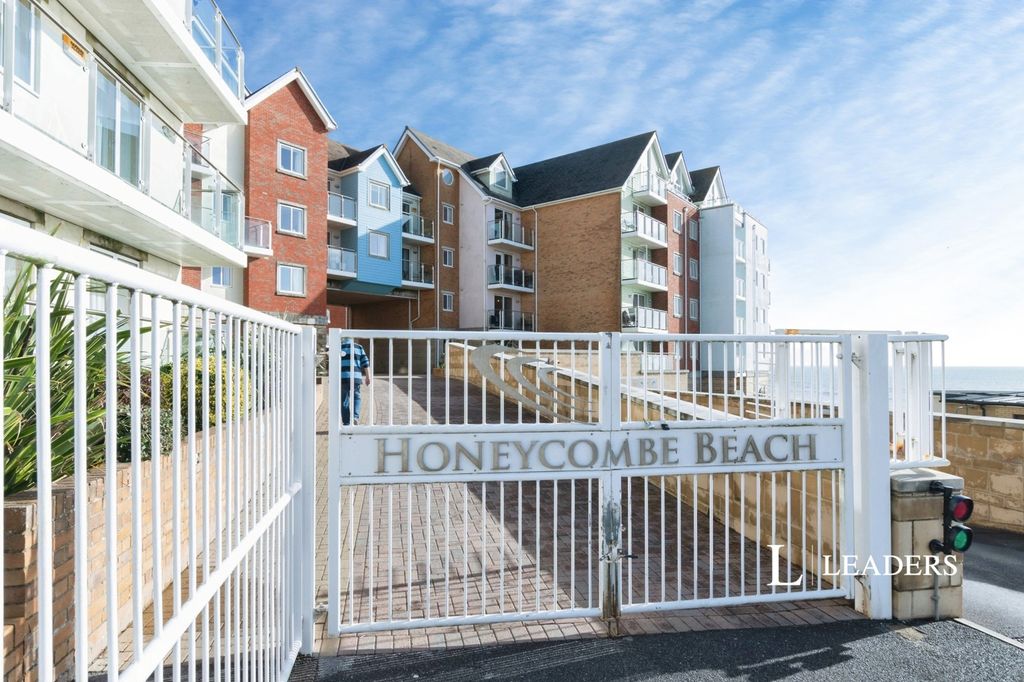 Property photo 1 of 18 Pbox-Img.Jpg
