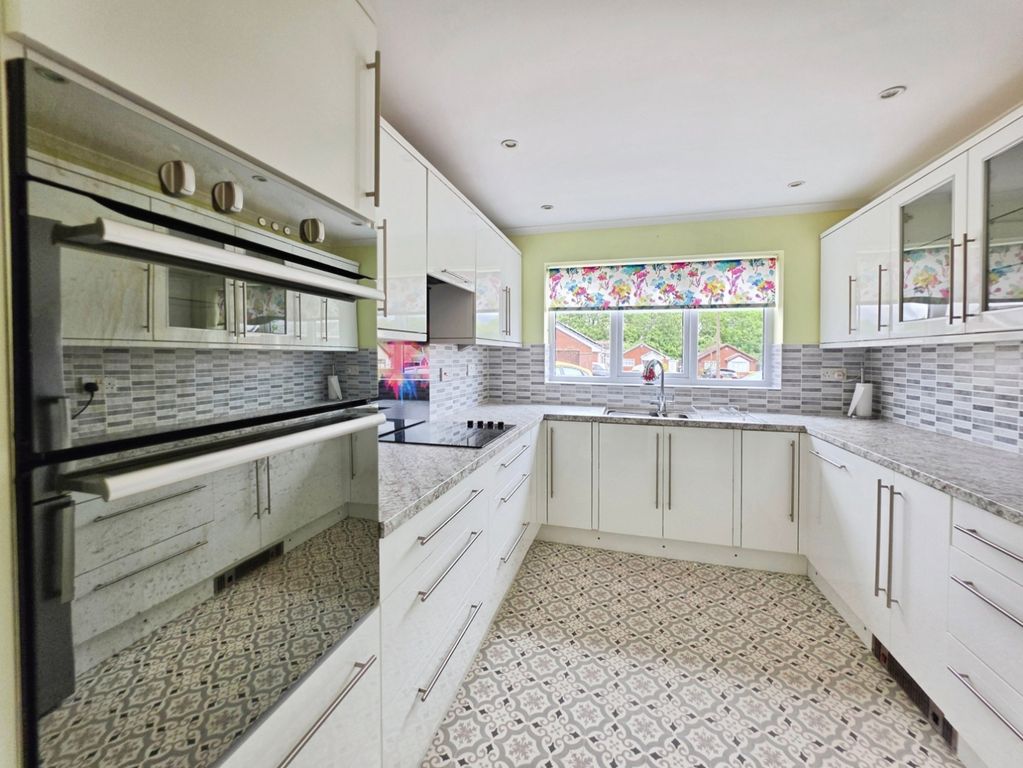Property photo 3 of 22 Pbox-Img.Jpg