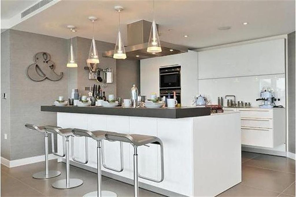 Property photo 1 of 17 (Main)