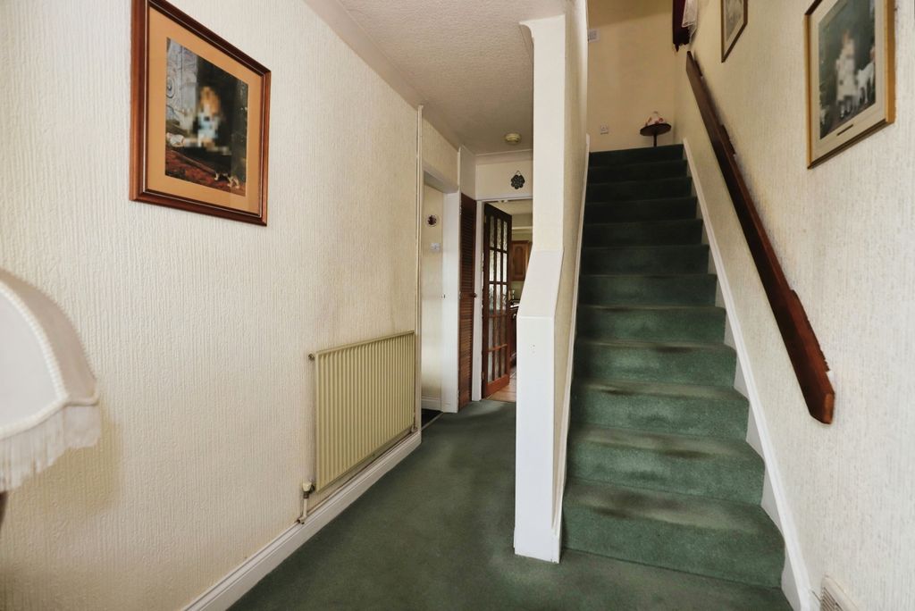 Property photo 3 of 17 Pbox-Img.Jpg