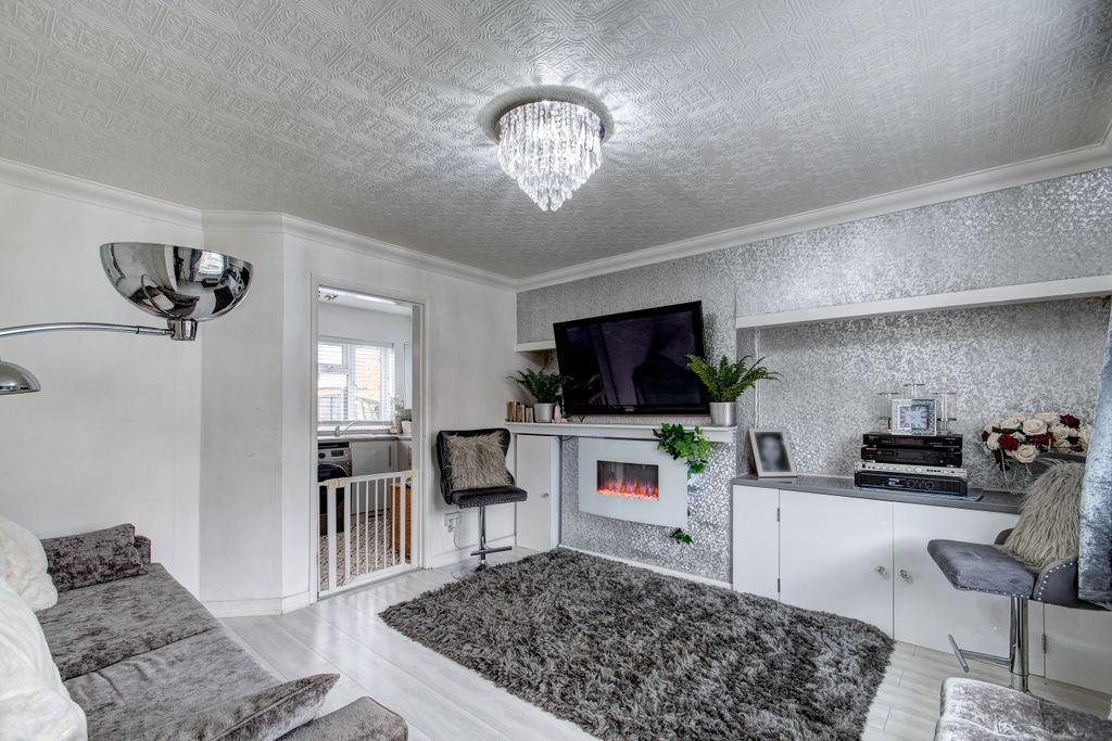 Property photo 2 of 16 Photo 14