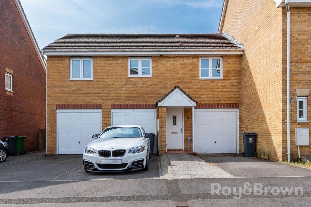 Property photo 1 of 33