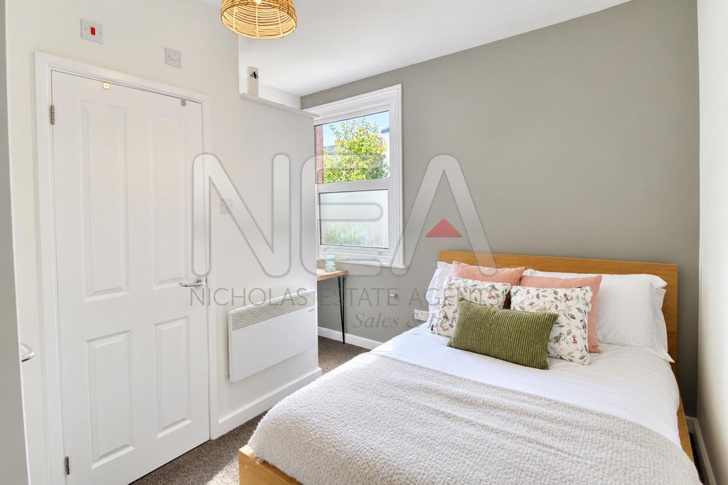 Property photo 1 of 7 Room Two & Ensuite