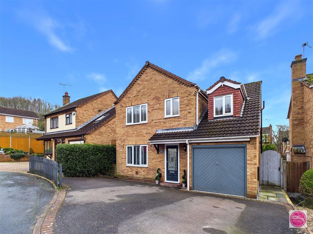 Property photo 1 of 43 Avon Way, Brizlincote Valley (1).Jpg