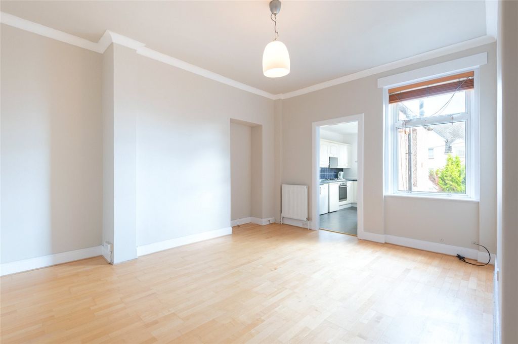 Property photo 2 of 19 Picture 2