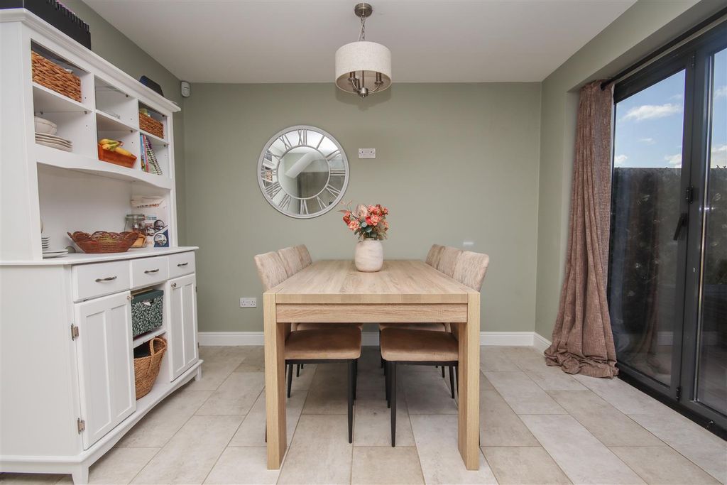 Property photo 3 of 20 Img_0405.Jpg