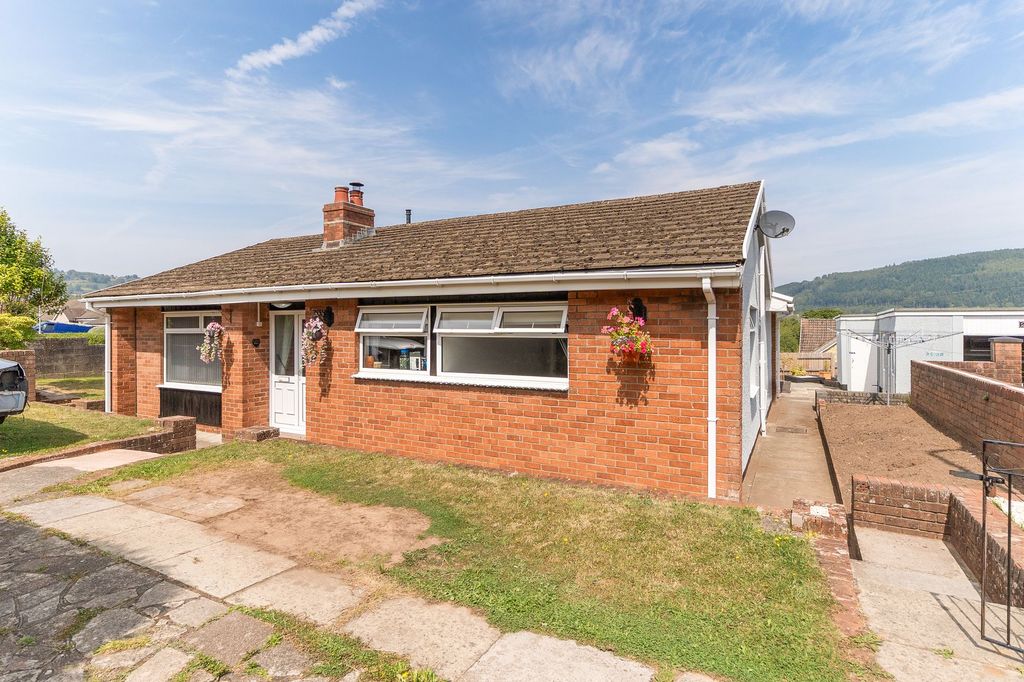 Property photo 1 of 24