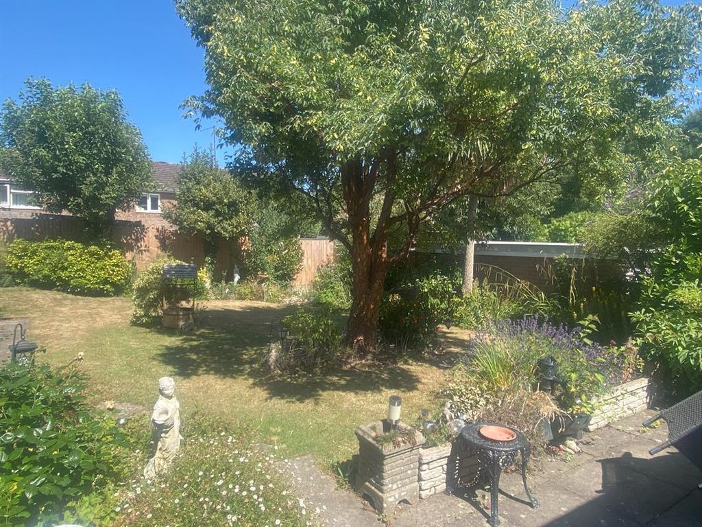 Property photo 3 of 12 Photo 3