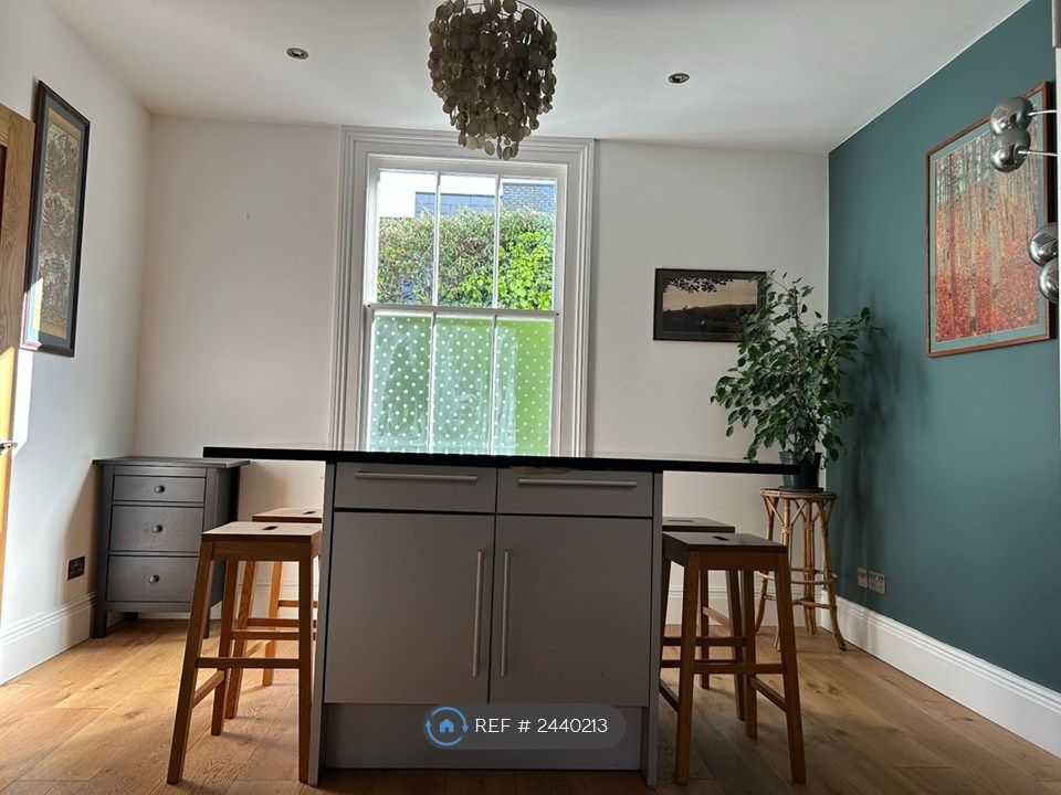 Property photo 2 of 35 Kitchen