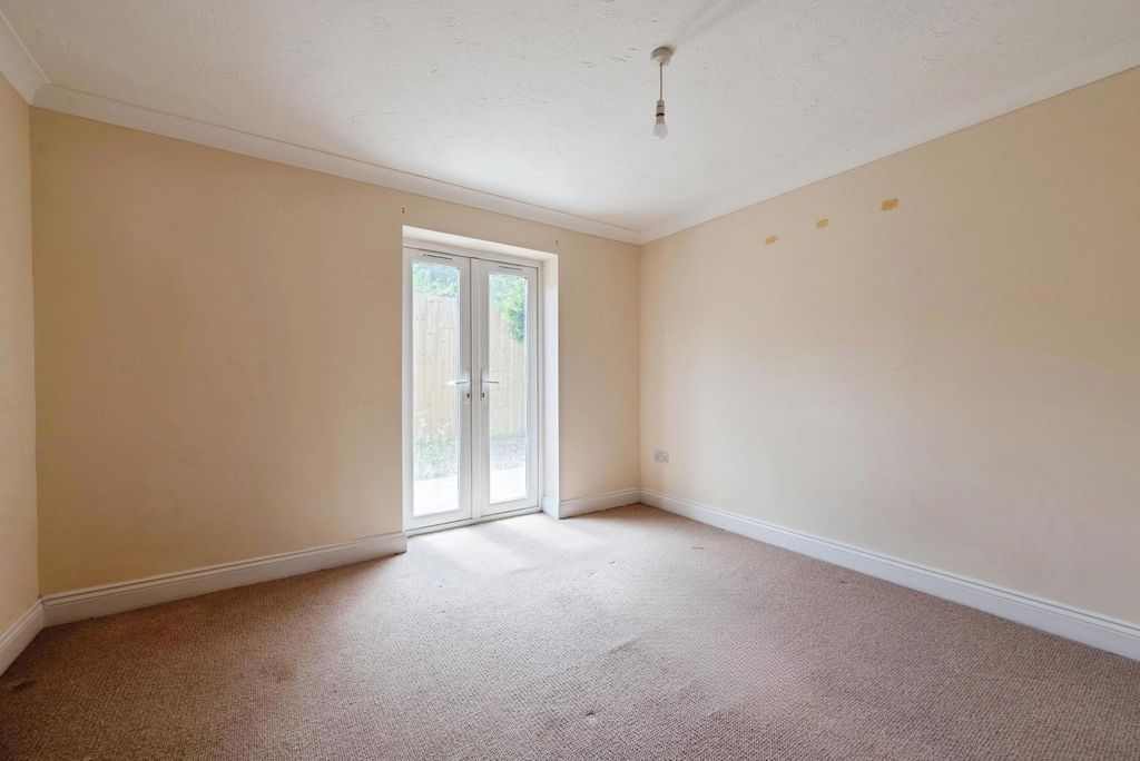 Property photo 3 of 17 Pbox-Img.Jpg