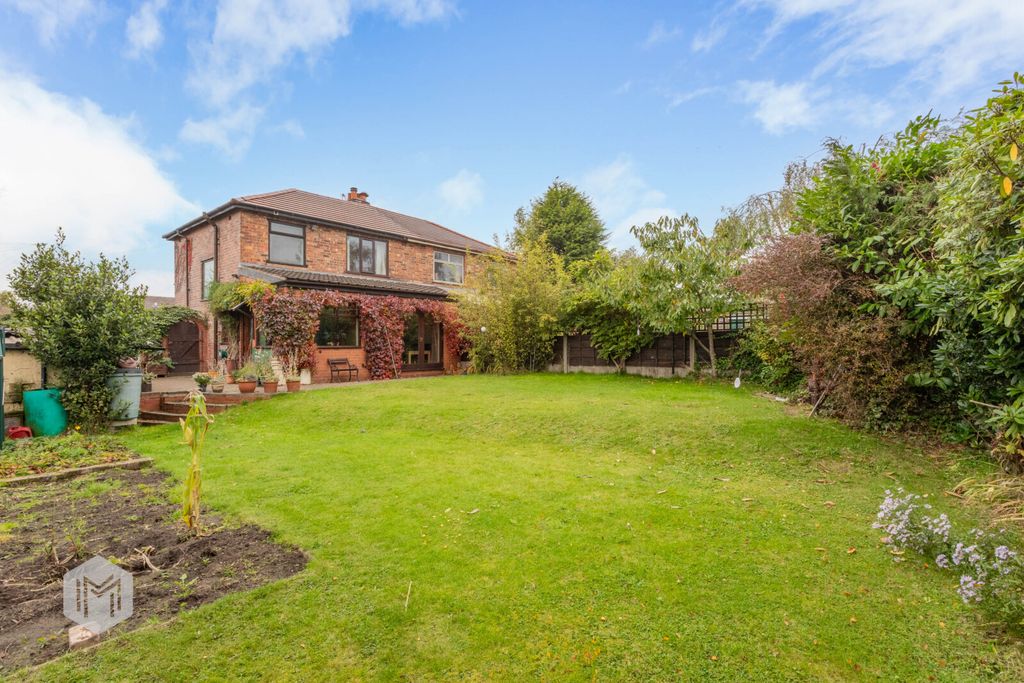 Property photo 2 of 29 Picture No. 25