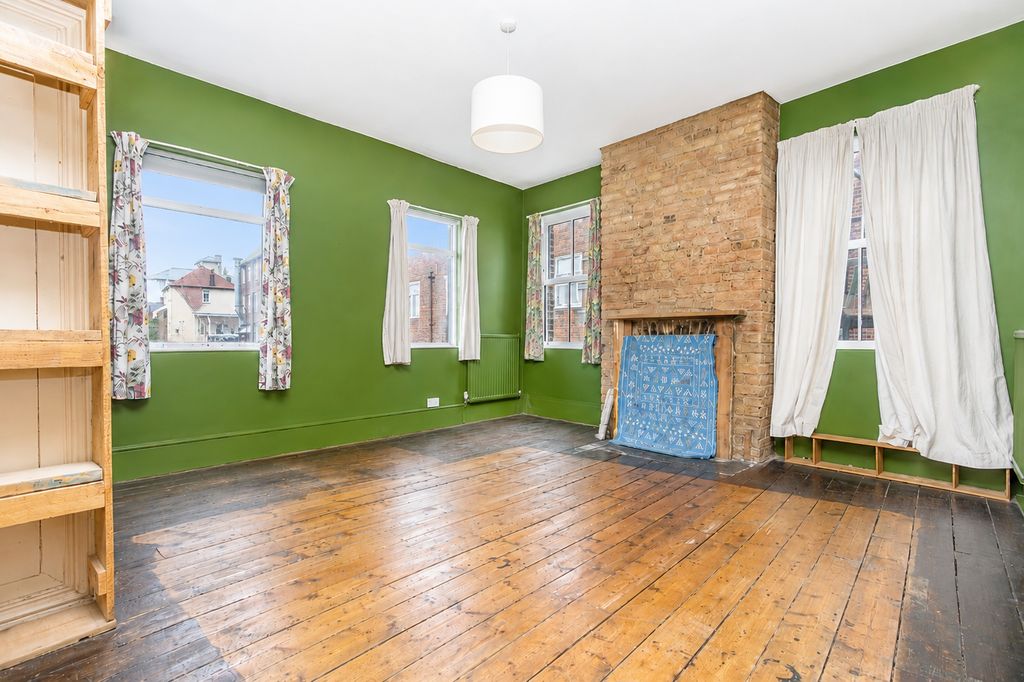 Property photo 2 of 14 Picture No. 27