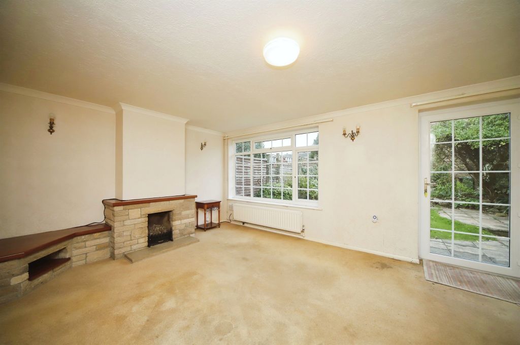 Property photo 3 of 17
