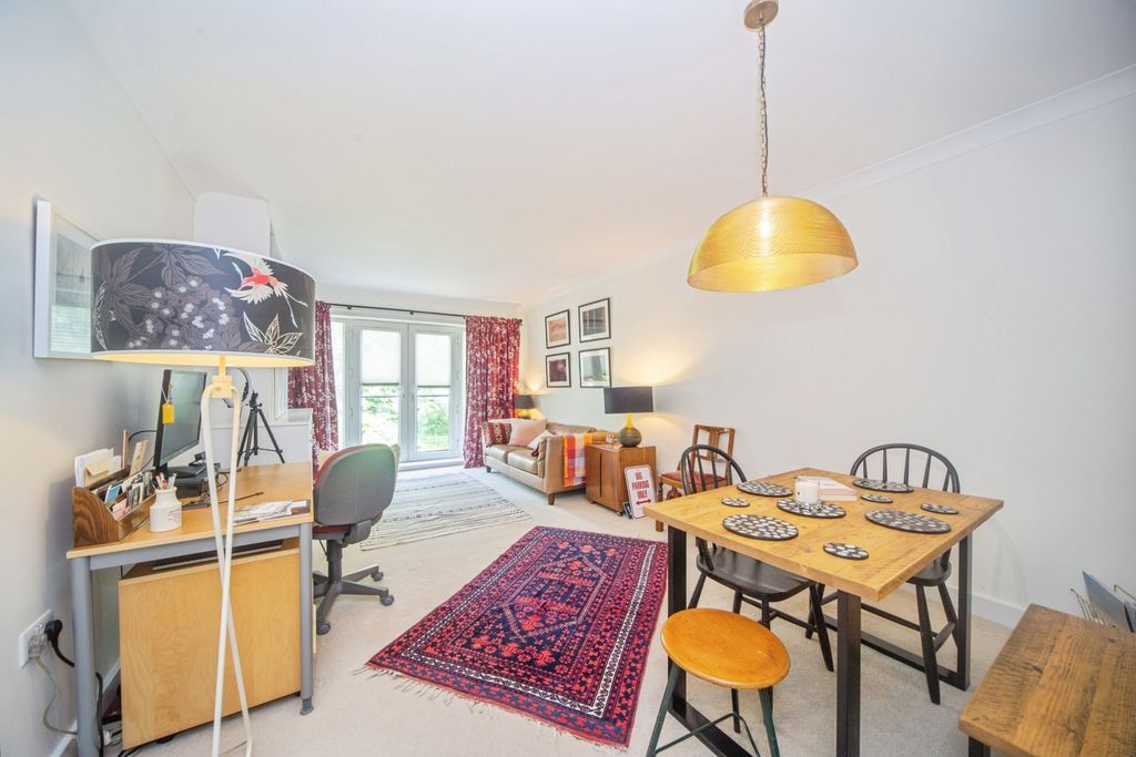Property photo 2 of 19 Pbox-Img.Jpg