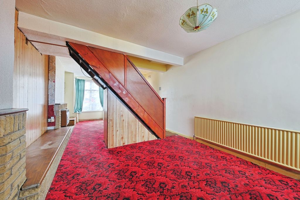 Property photo 2 of 10 3968035