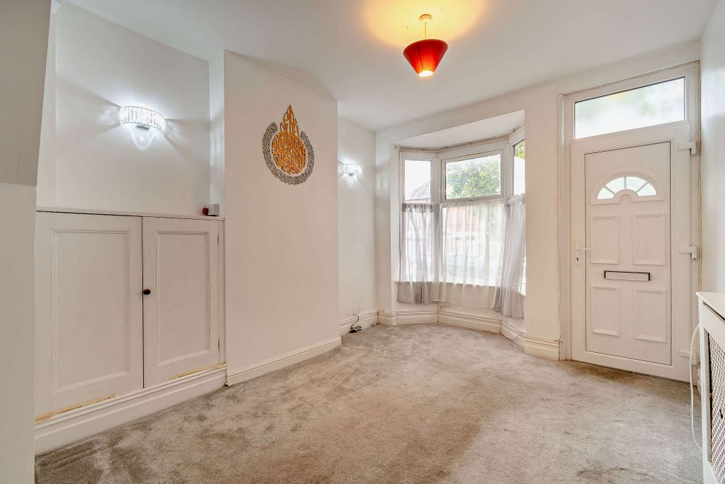 Property photo 2 of 19 Photo 1