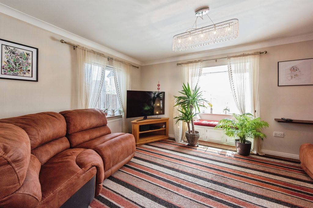 Property photo 3 of 16