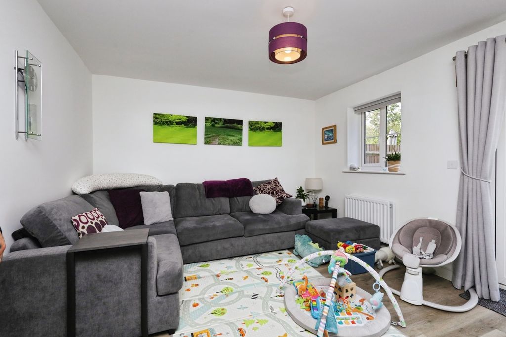 Property photo 2 of 24 Pbox-Img.Jpg