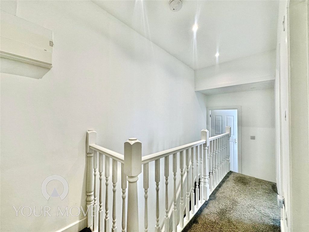 Property photo 3 of 6 #Yourmovedartford