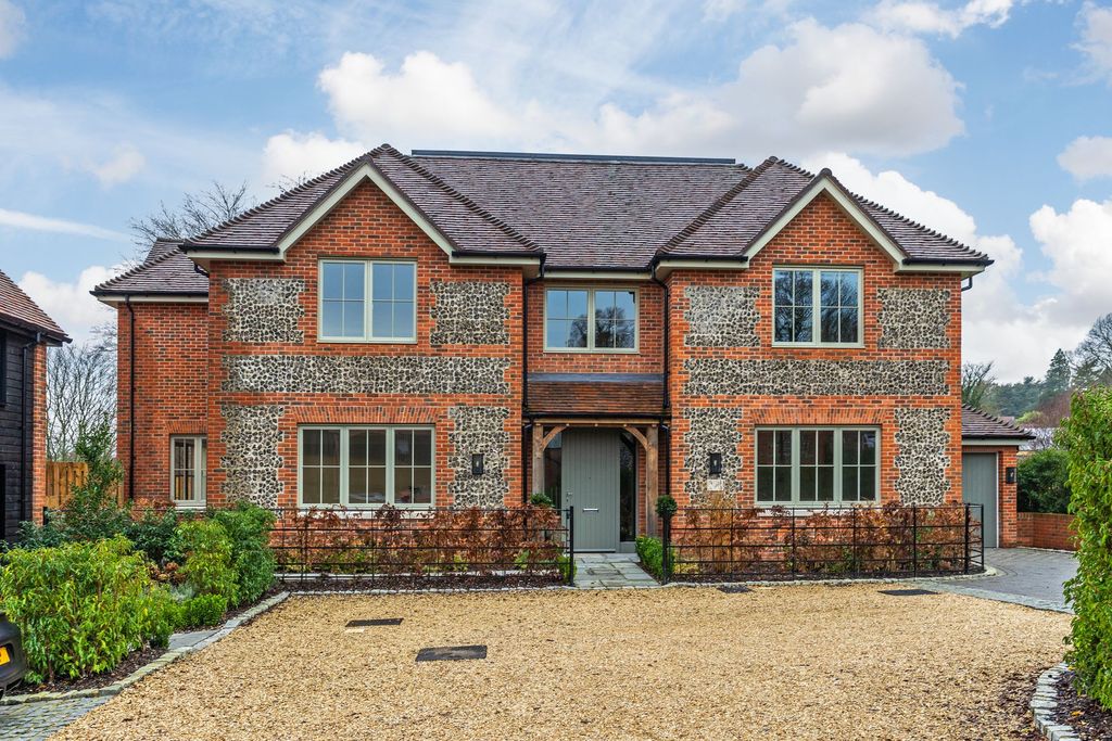 Property photo 1 of 21