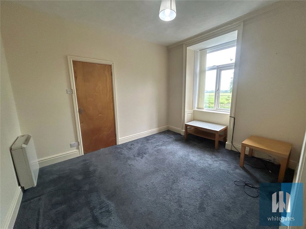Property photo 3 of 9 Picture No. 01