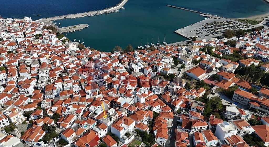 Property photo 1 of 30