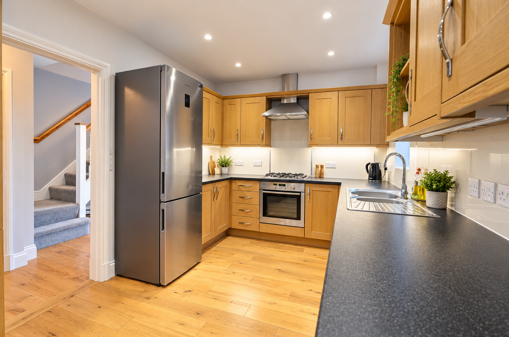 Property photo 2 of 16 Kitchen