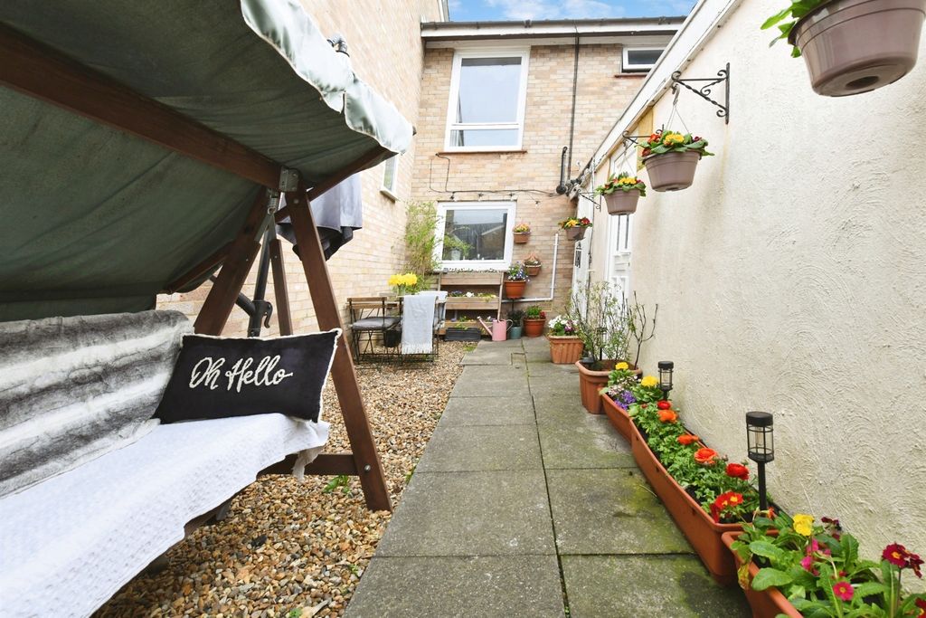 Property photo 1 of 20