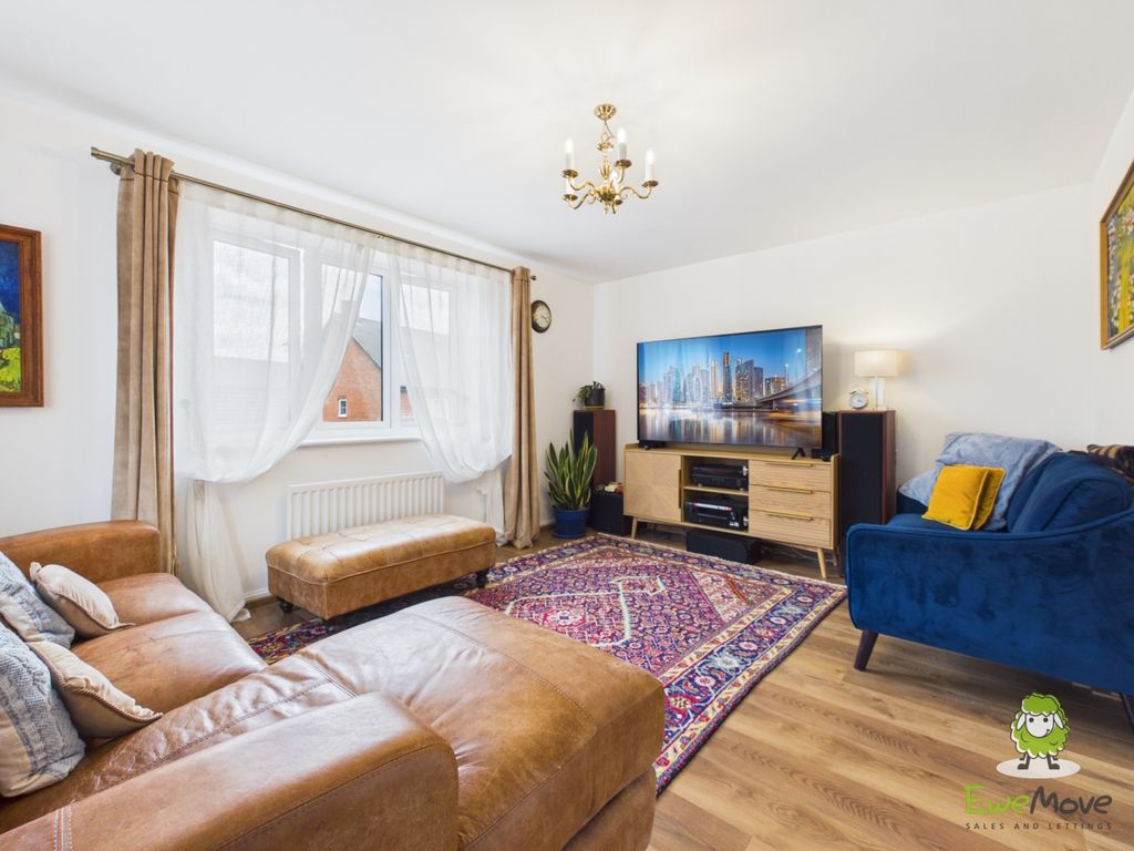 Property photo 3 of 29 Ewemove Estate Agents Basingstoke - Linseed Way