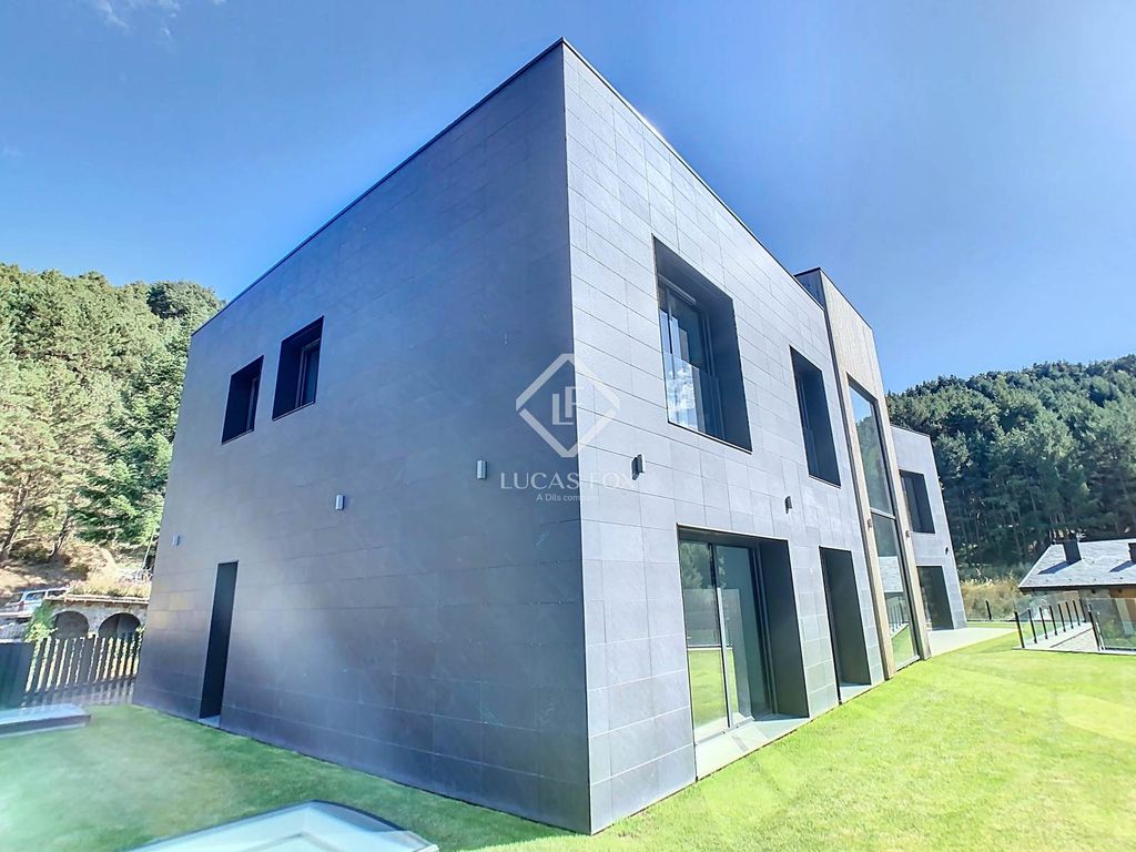 Property photo 1 of 72