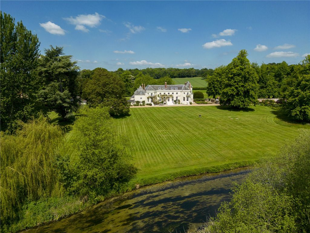 Property photo 1 of 24 Longparish House