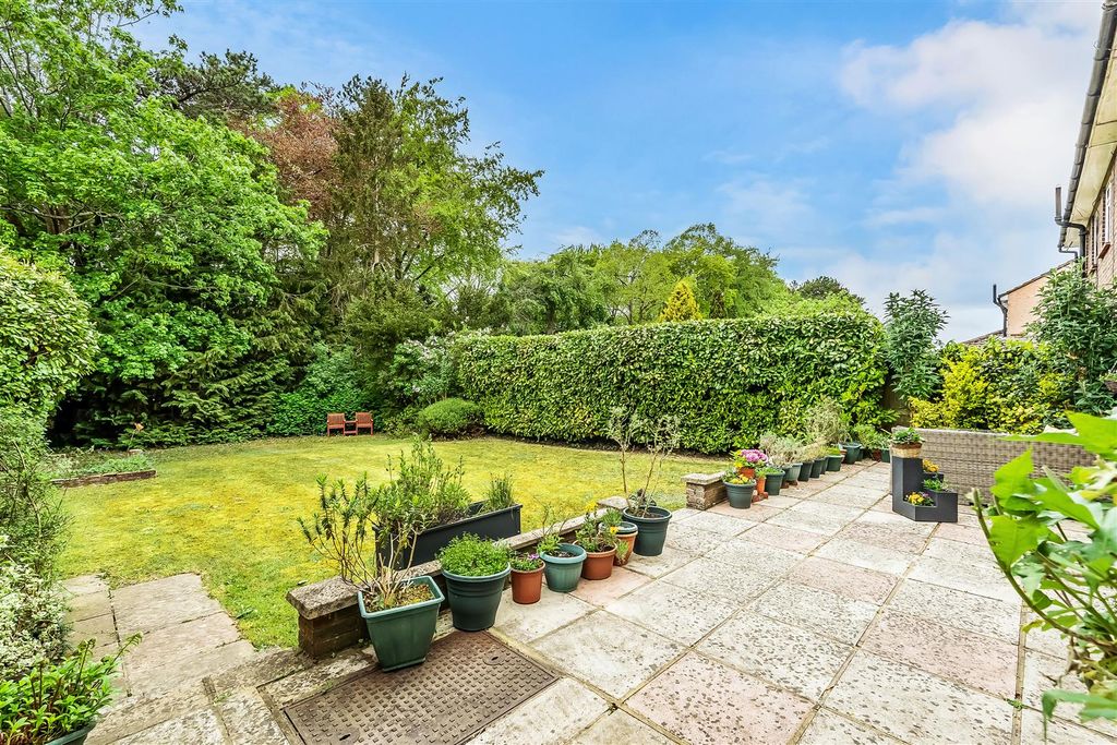 Property photo 2 of 18 24-Yarm-Court-Road-1.Jpg
