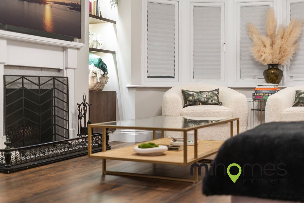 Property photo 3 of 31