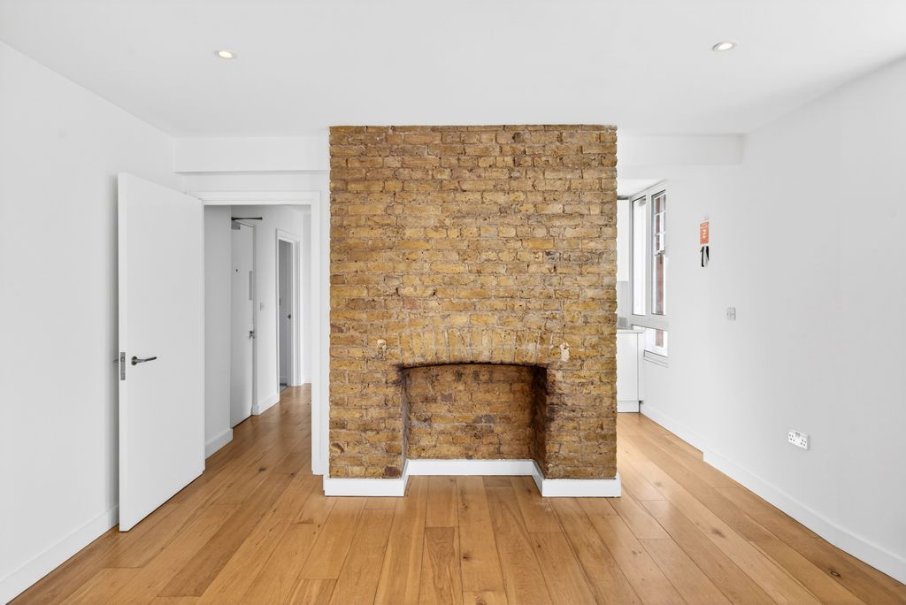 Property photo 3 of 15 Picture No. 24