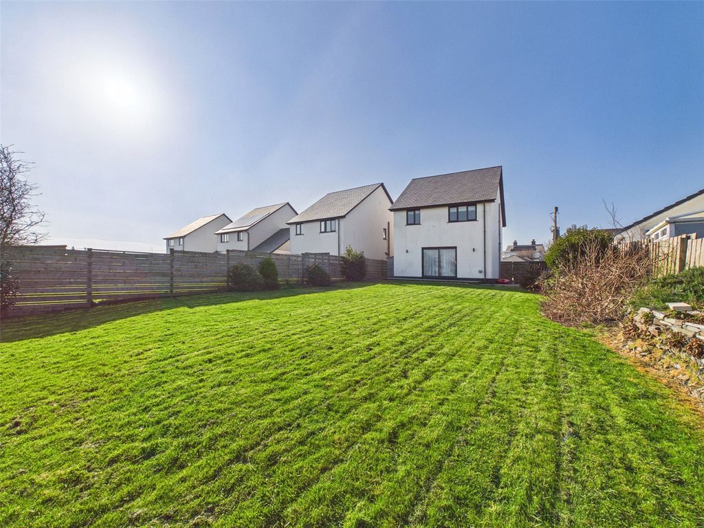 Property photo 2 of 23 Picture No. 26