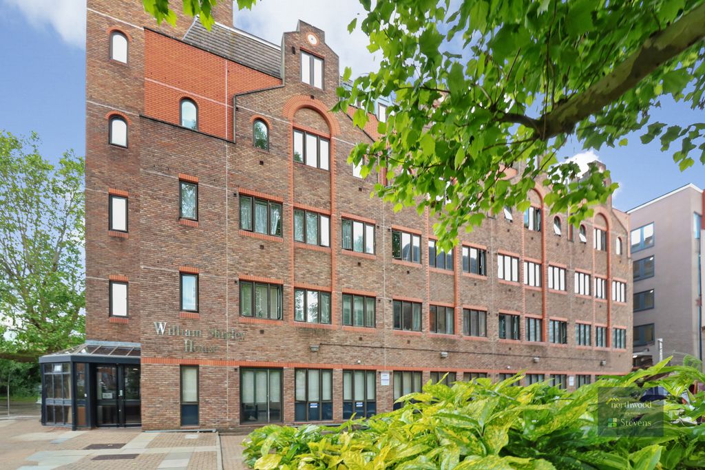 Property photo 1 of 11