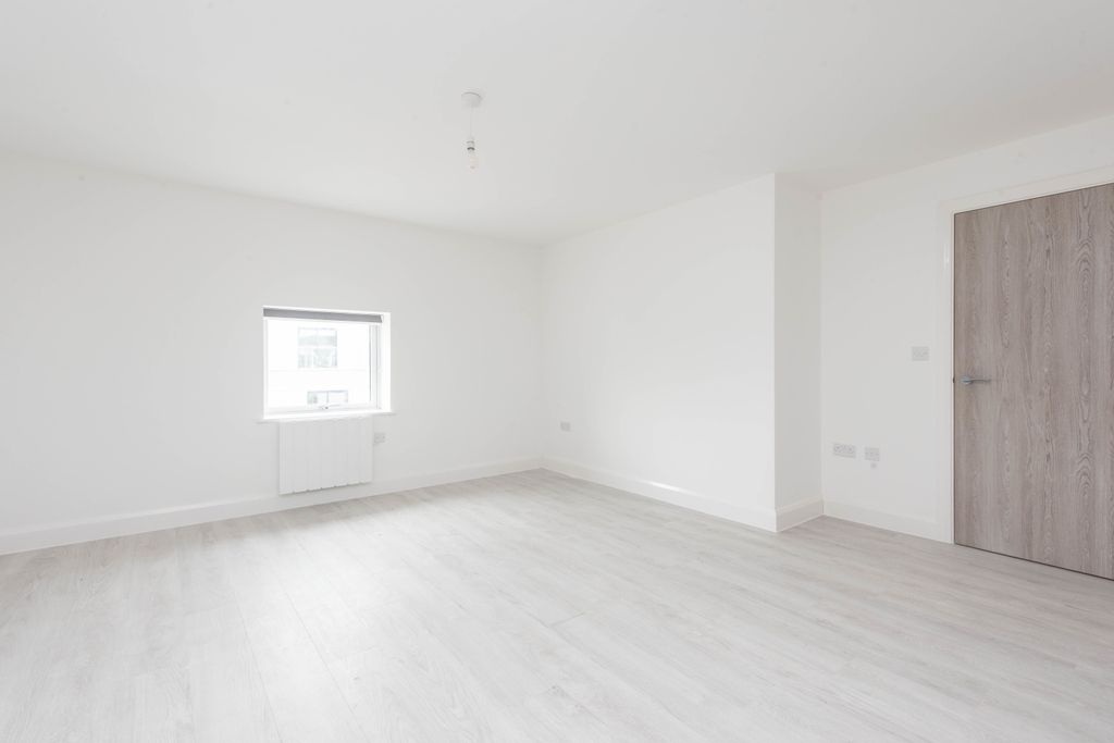 Property photo 3 of 9 Reception