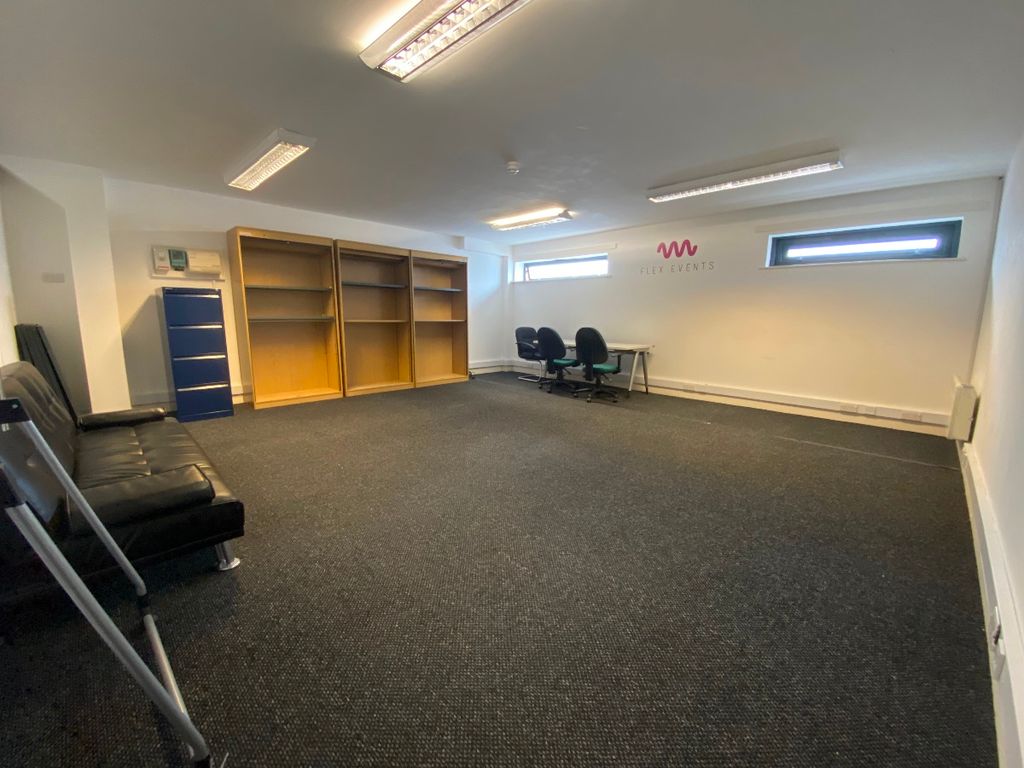 Property photo 3 of 5